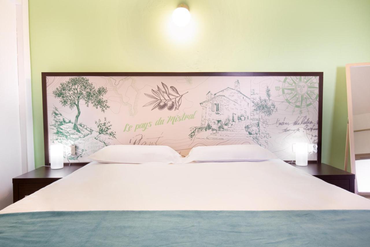 Les Pins Blancs En Provence Hotell Le Muy Exteriör bild