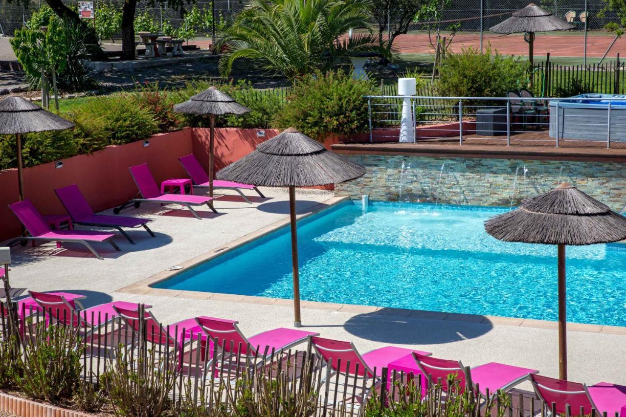 Les Pins Blancs En Provence Hotell Le Muy Exteriör bild