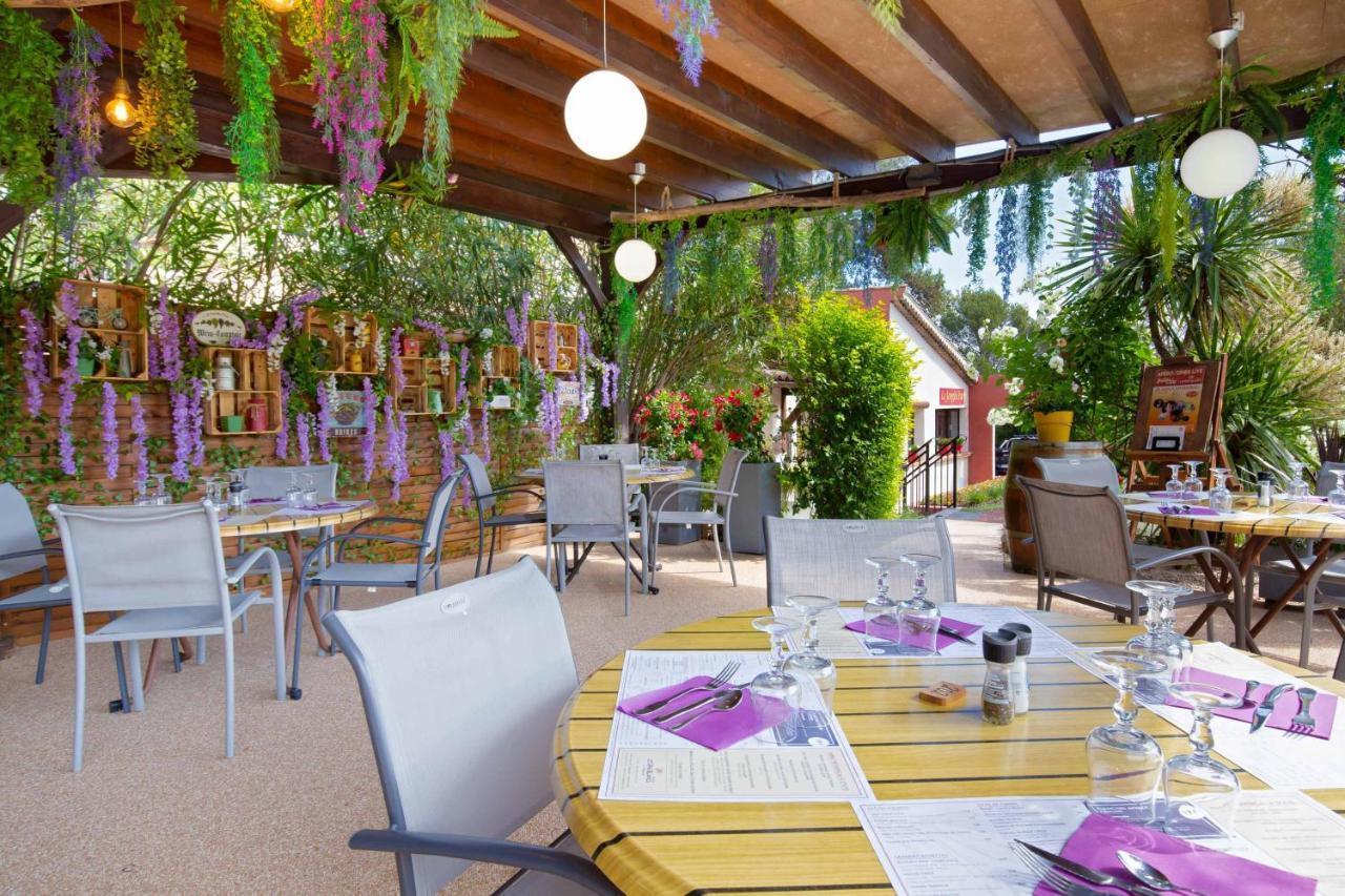 Les Pins Blancs En Provence Hotell Le Muy Exteriör bild